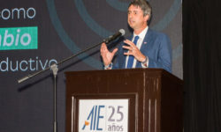 Ministro de Ciencia y Tecnología en Encuentro AIE 25 años: “Las políticas públicas deben propender a la colaboración activa entre Gobierno, Academia y Empresa»